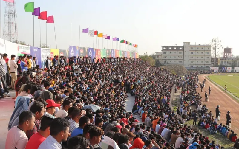 खप्तड गोल्डकप हेर्न आएका दर्शक