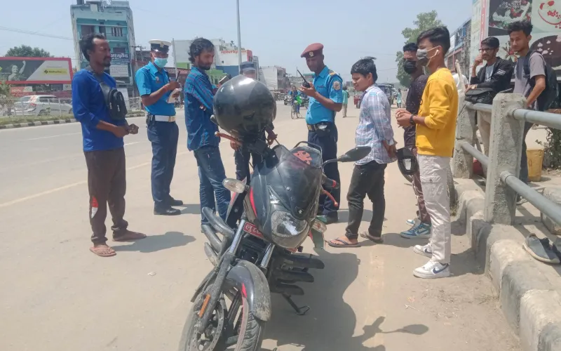 धनगढीमा  गाडीको ठक्करबाट दुई जना घाइते
