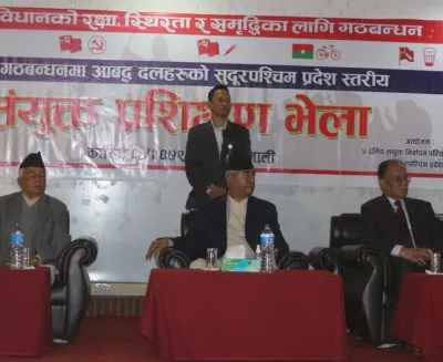 प्रतिगामीहरूलाई परास्त गर्नुपर्छ : माधव नेपाल