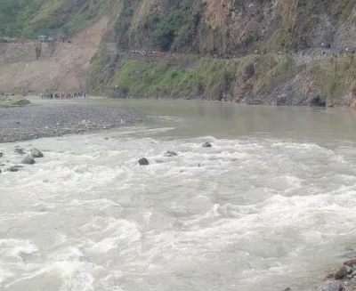 दार्चुला महाकाली नदीमा बगेर एक किशोर बेपत्ता
